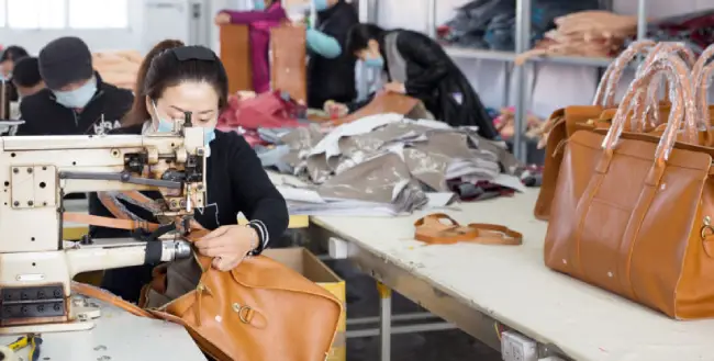 فضای مناسب برای کارگاه تولیدی کیف